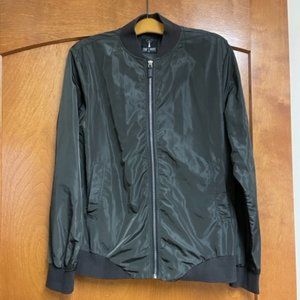 Tom’s Ware Black Lightweight Windbreaker Jacket – S